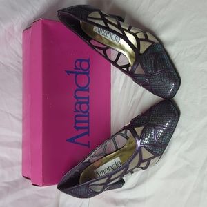 Women's size 7 purple/gray dressy heel shoes by Amanda